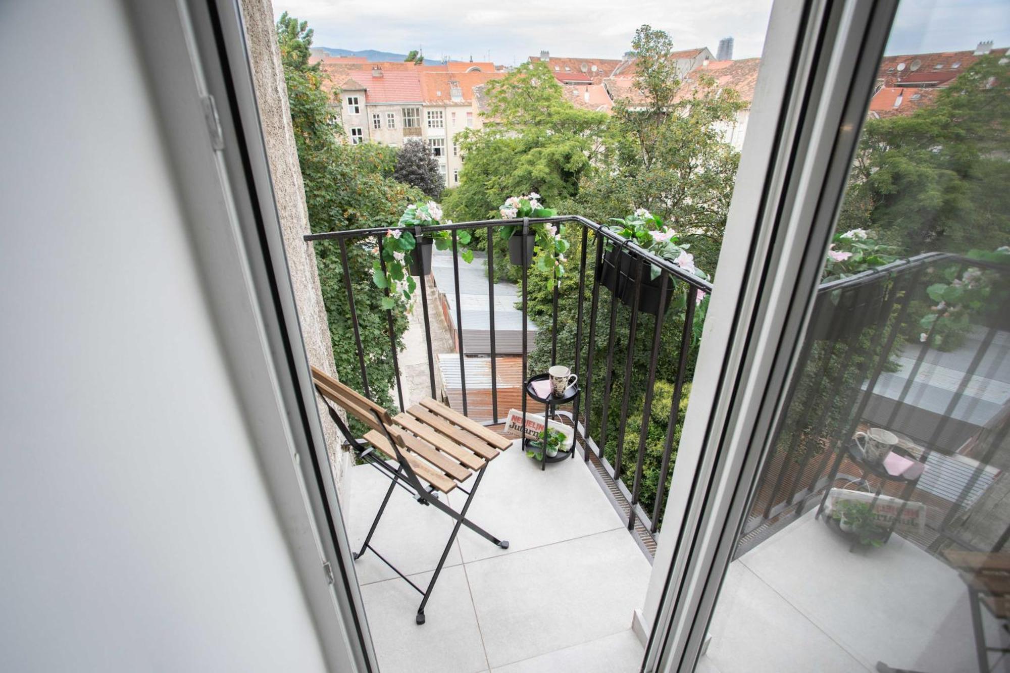 Bright And Modern Apartments In City Center Zagrzeb Zewnętrze zdjęcie
